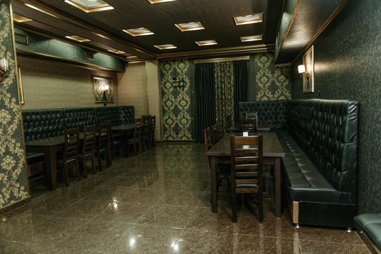Tigran Hotel By Black & Gold Goris Exterior photo
